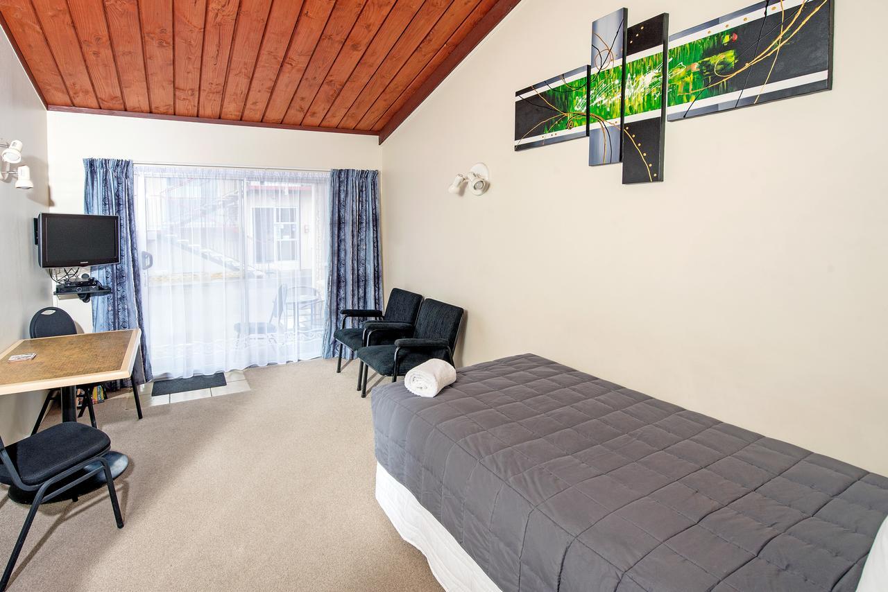 Tourist Court Motel Whakatane Esterno foto
